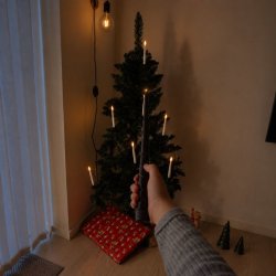 LED JULETR�SLYS MED TRYLLESTAV � MAGISK JULESTEMNING
