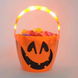 TRICK OR TREAT SPAND MED LYS I H�NDTAGET � ORANGE