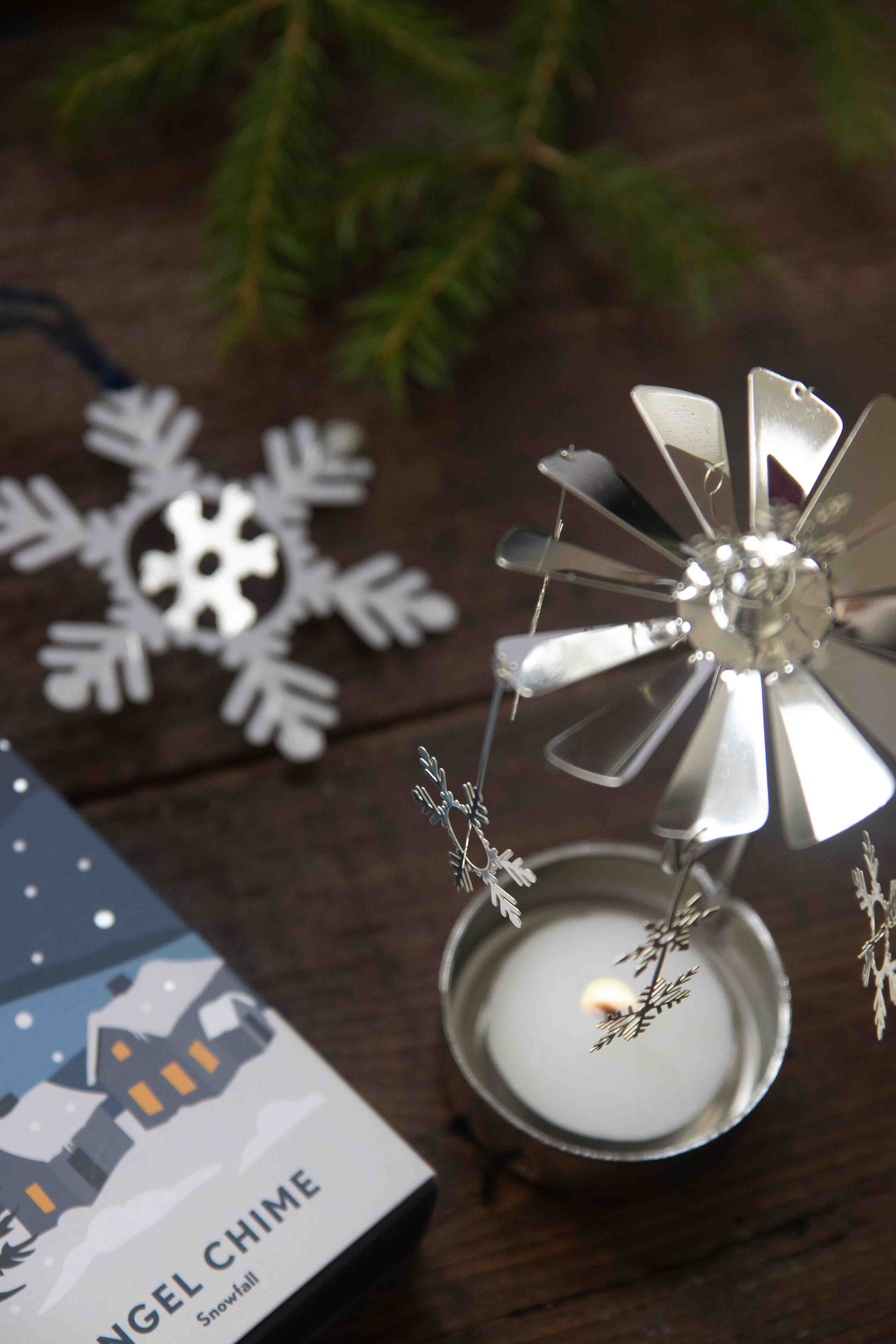 ENGLESPIL MED SNEFNUG  SLV