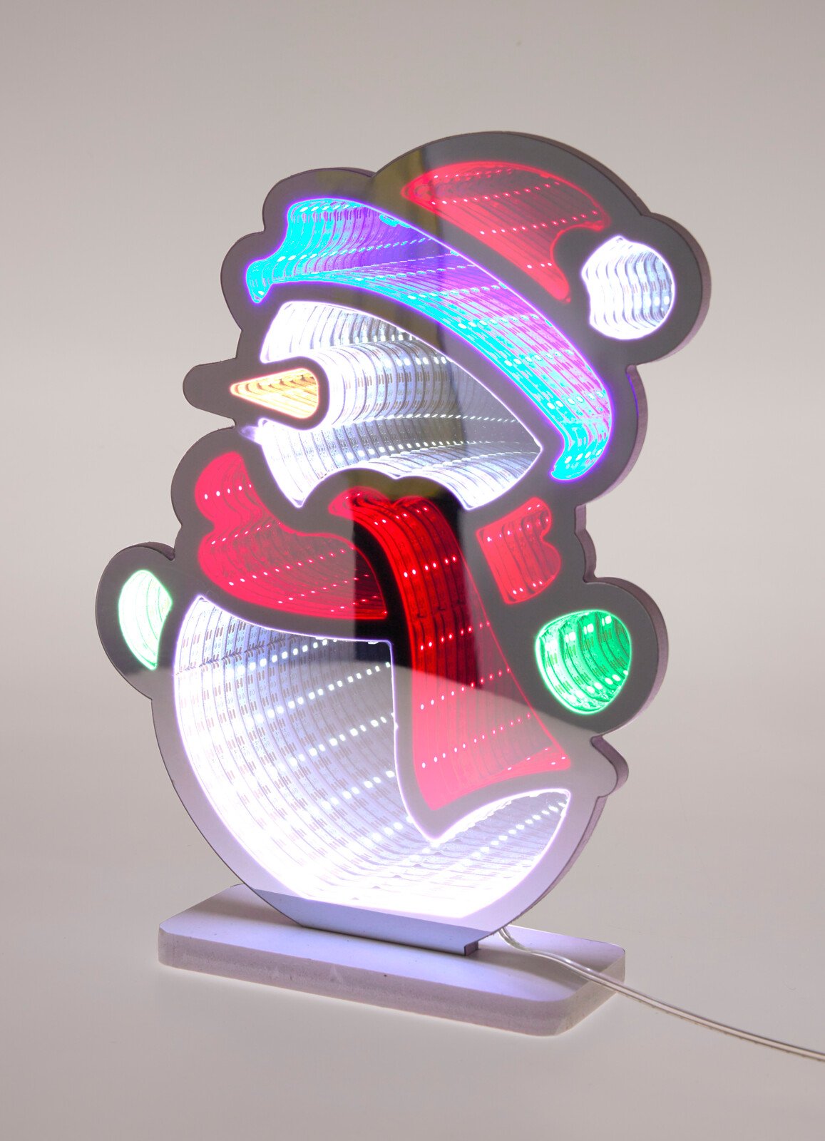 SNEMAND SPEJL MED INFINITY LED  21 X 28 CM