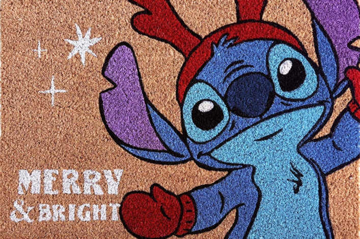 DISNEY DRMTTE  STITCH MED TEKSTEN MERRY &amp; BRIGHT