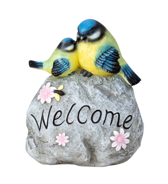 FUGLE P� STEN MED TEKSTEN �WELCOME� H34,5 CM � FARVERIGT